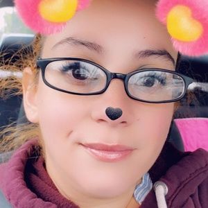 Meet your Posher, Aileen